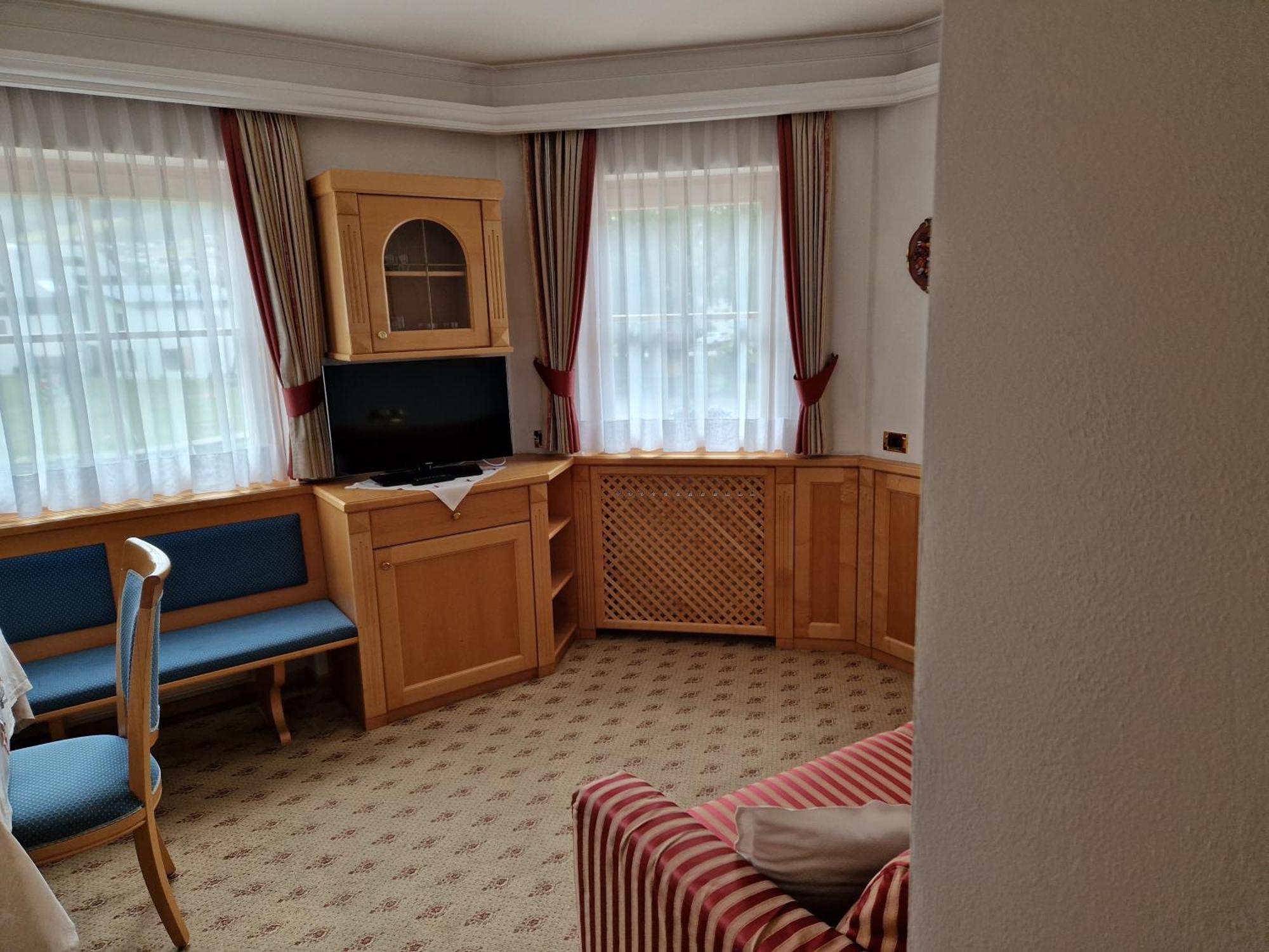 Residence Ciastel Ortisei Esterno foto
