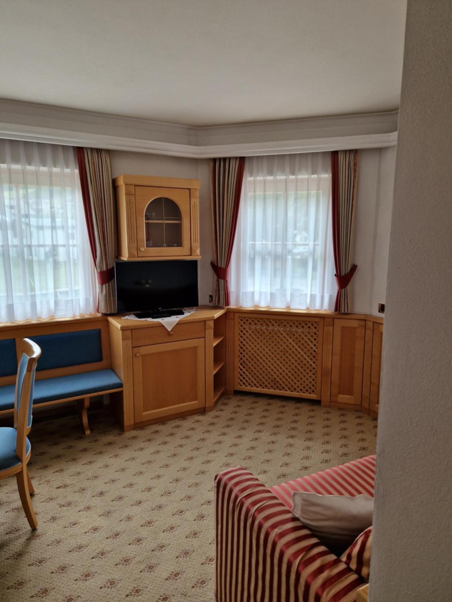 Residence Ciastel Ortisei Esterno foto